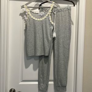 KIKIT knit lounge, set size Small, never been worn